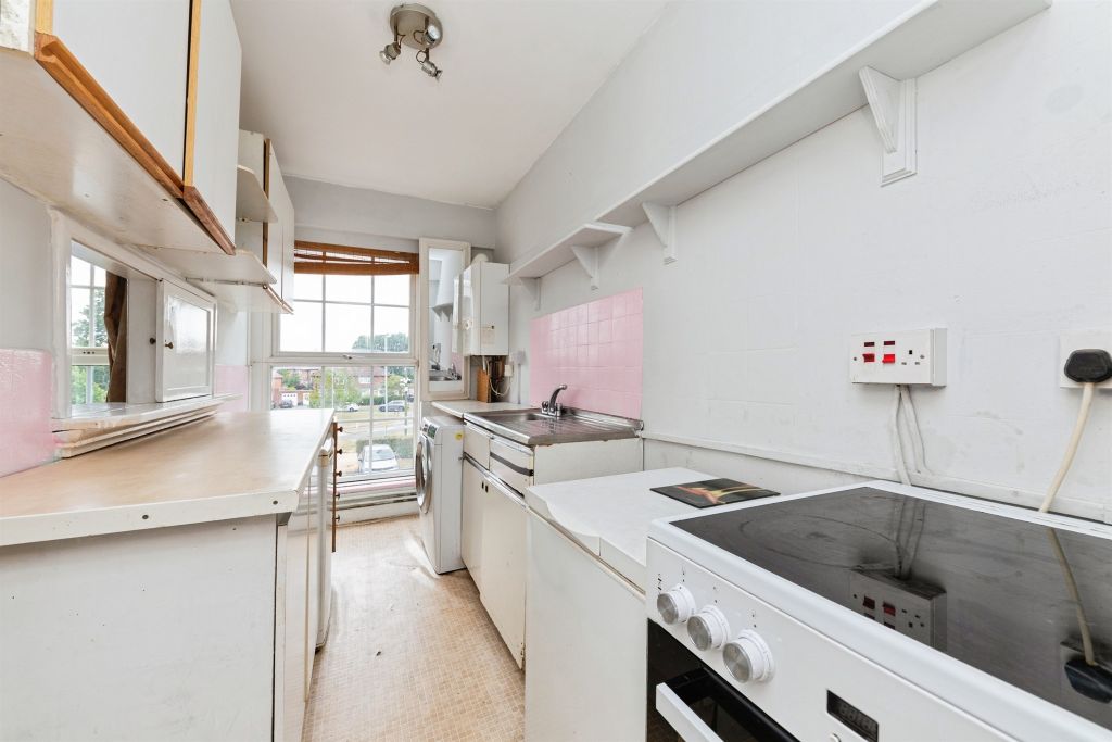 Property photo 2 of 17