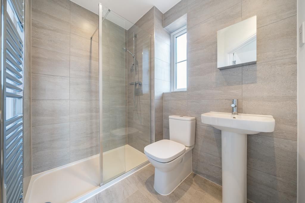 Property photo 2 of 13 Bathroom