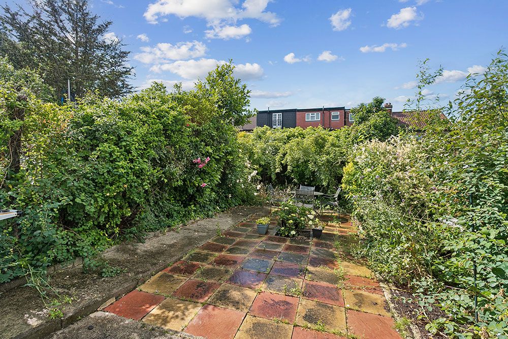Property photo 3 of 16