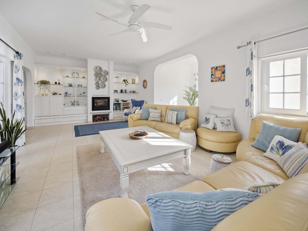 Property photo 3 of 30