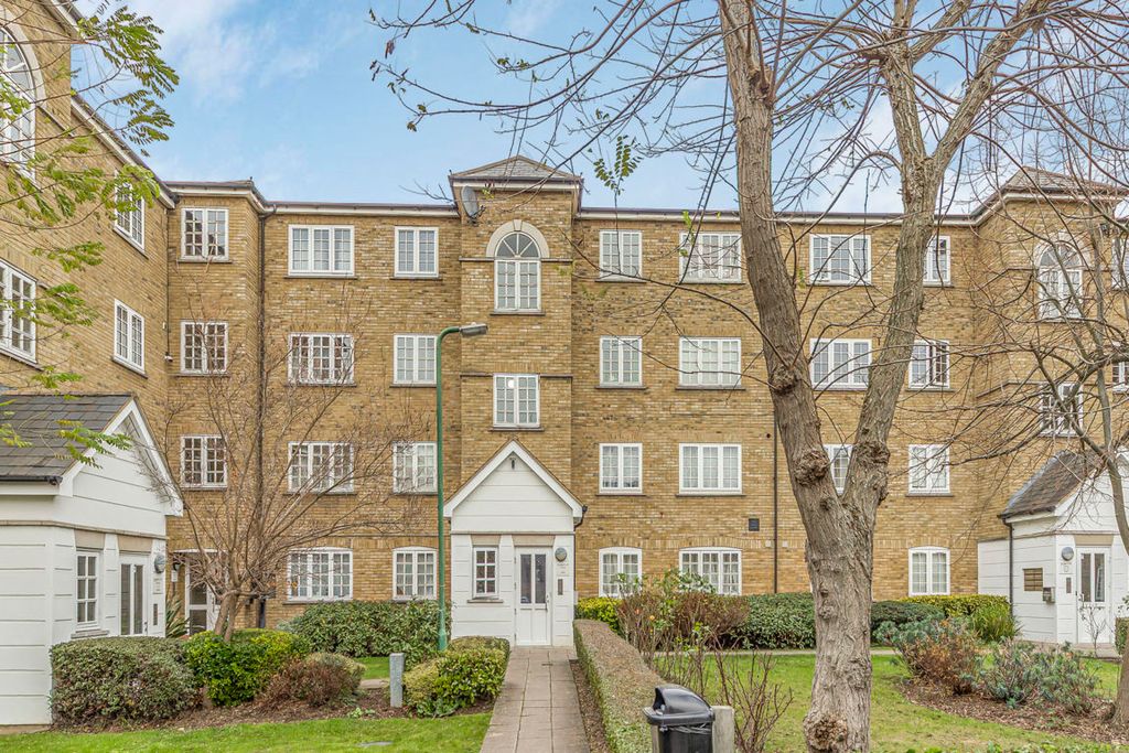 Property photo 1 of 6