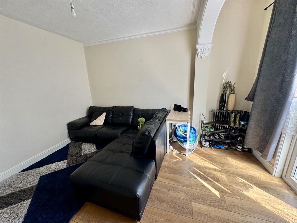 Property photo 3 of 15 Img_2425.Jpg