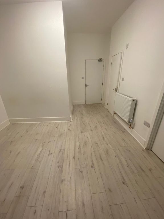 Property photo 1 of 3