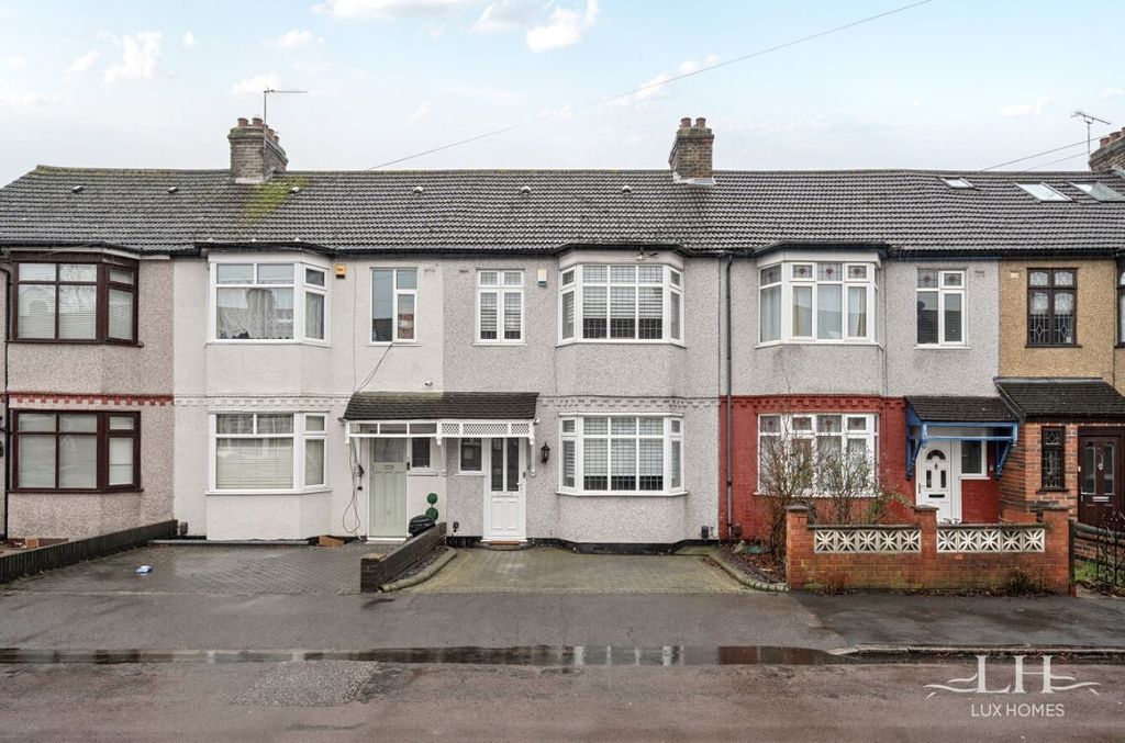 Property photo 1 of 26