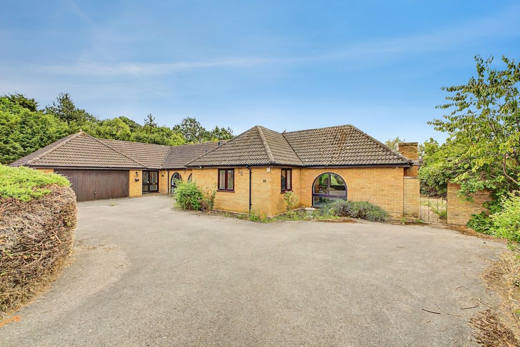 Property photo 1 of 25 Pbox-Img.Jpg