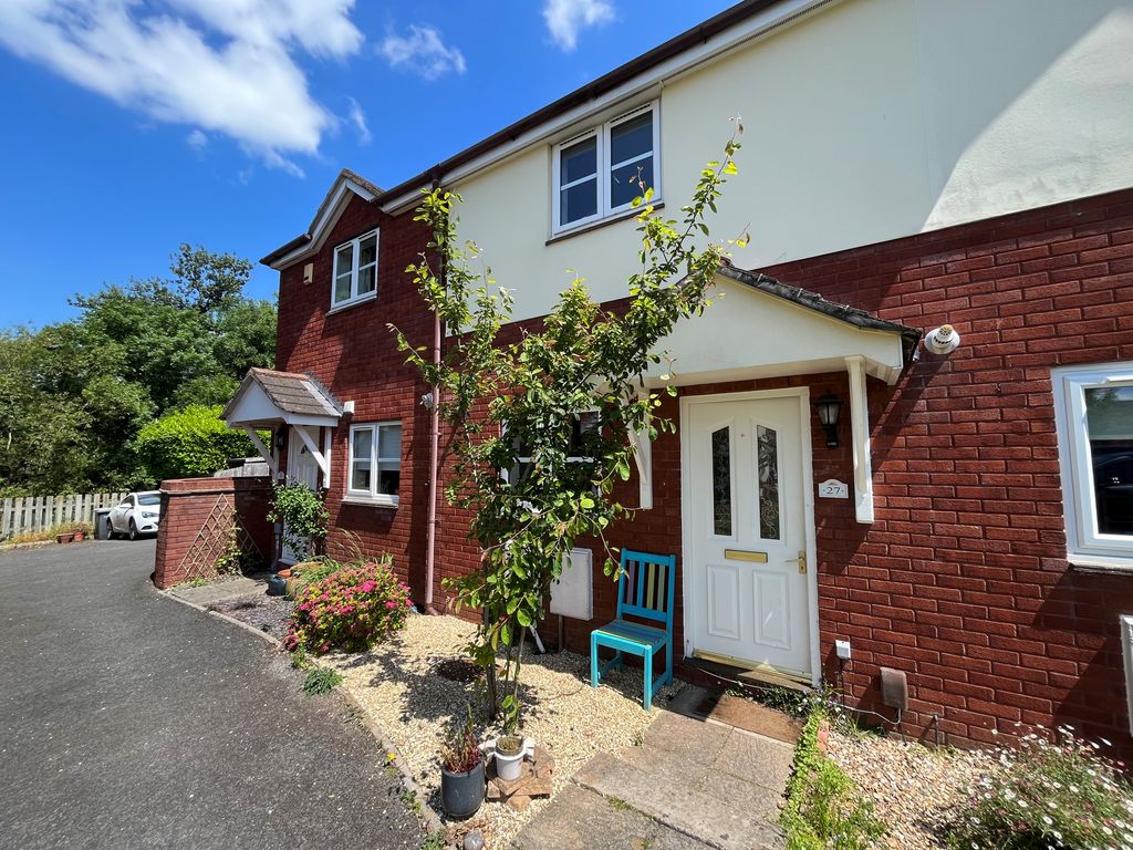 Property photo 1 of 12 Front