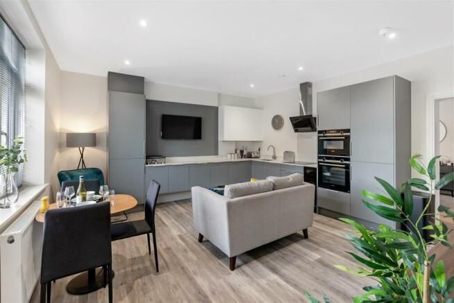 Property photo 2 of 8