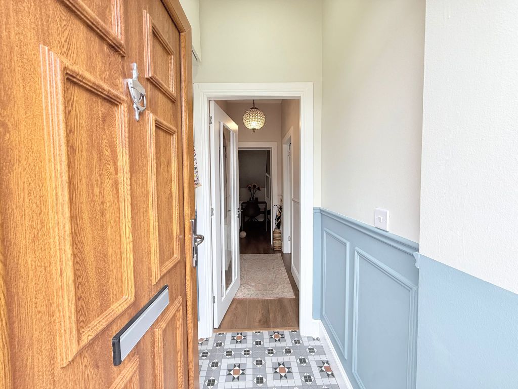 Property photo 2 of 31