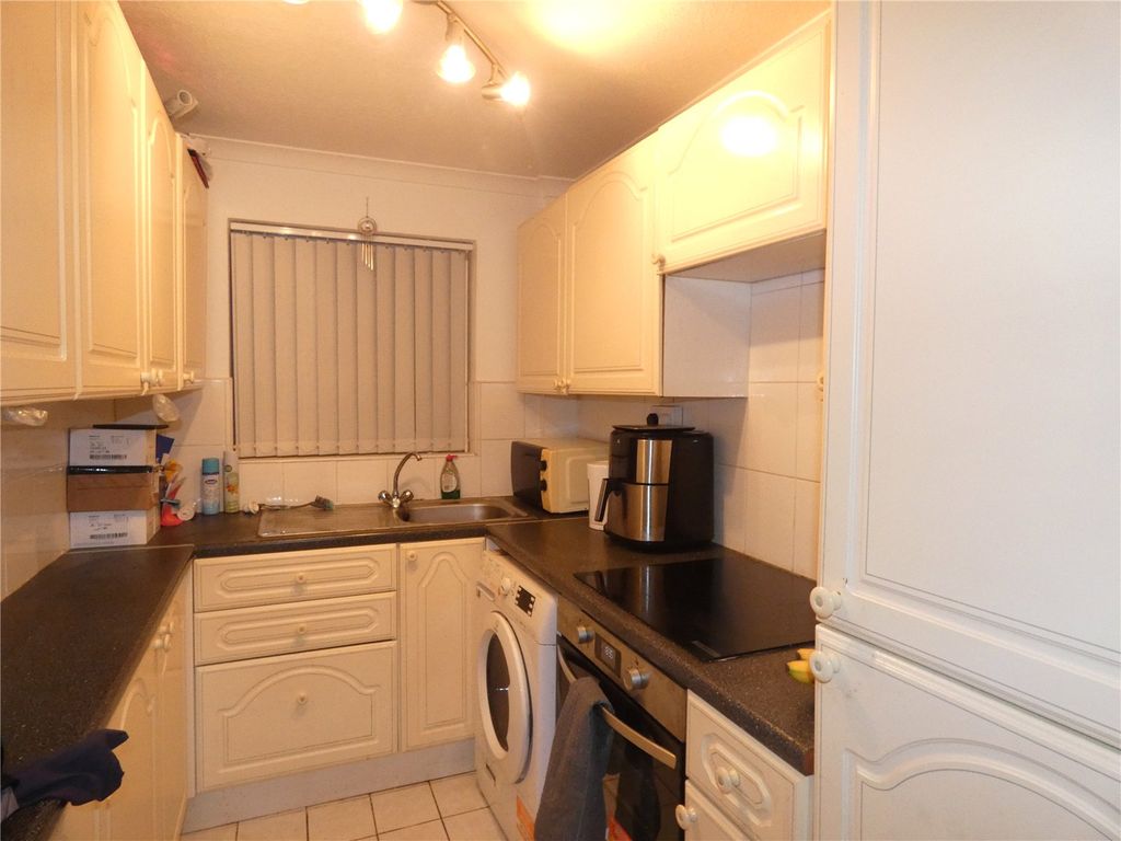 Property photo 2 of 4 Picture No. 04