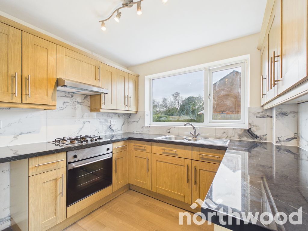 Property photo 2 of 42