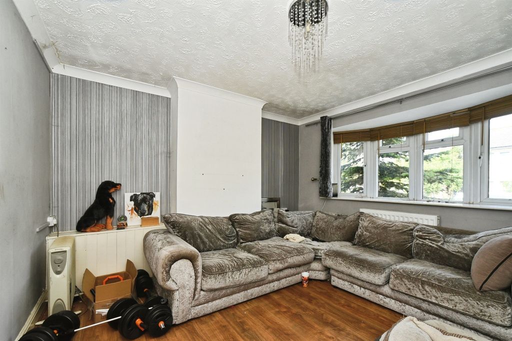 Property photo 3 of 11