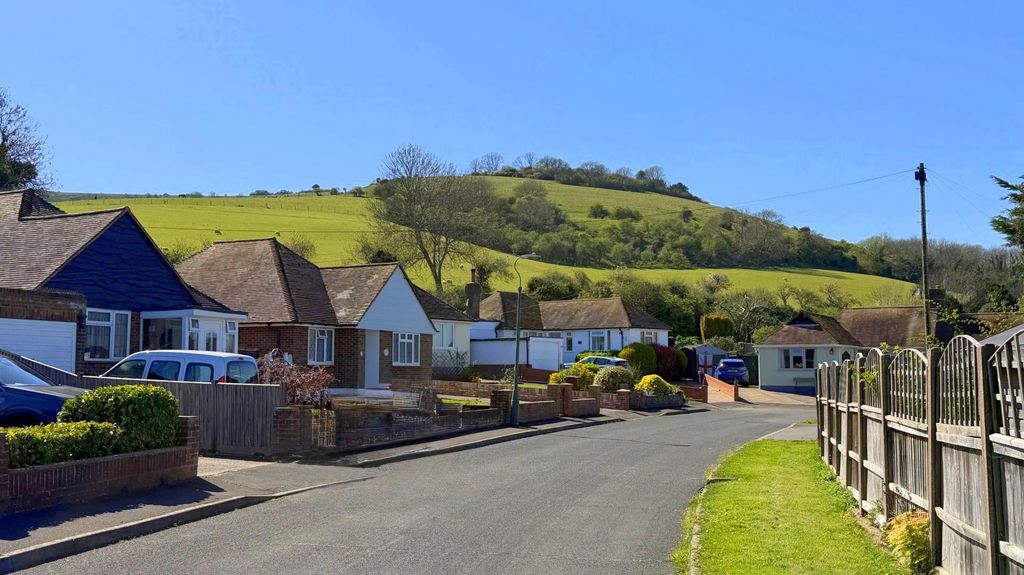 Property photo 3 of 19 5Man19.Jpg