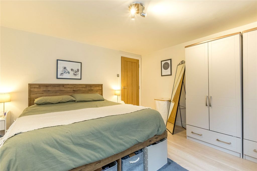 Property photo 3 of 22 Bedroom 1