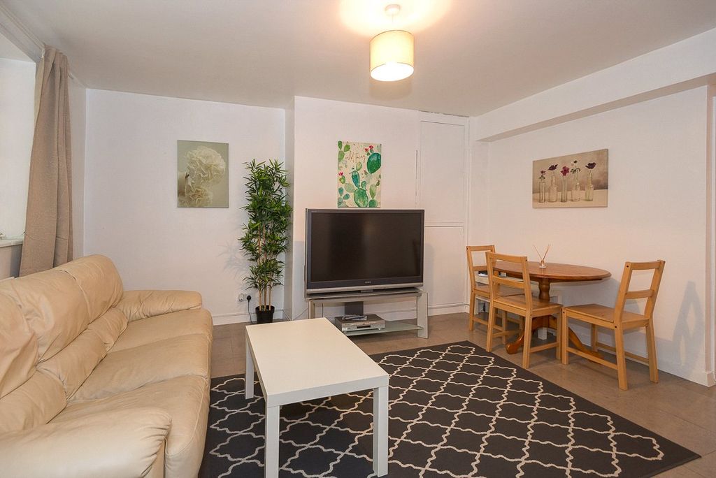 Property photo 3 of 12 Picture No. 03
