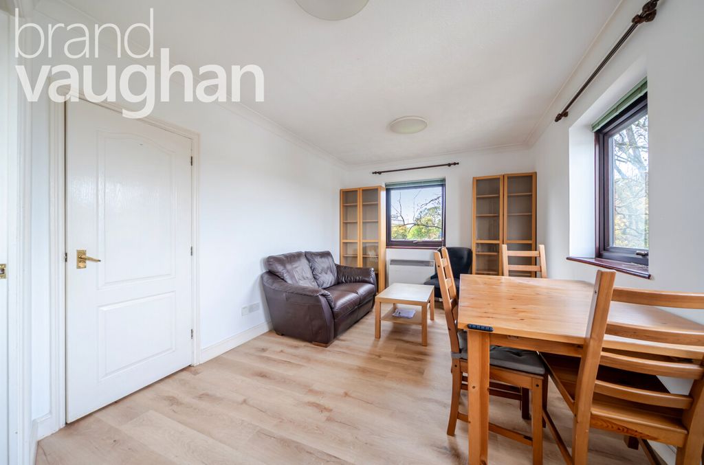 Property photo 1 of 9 Living Room