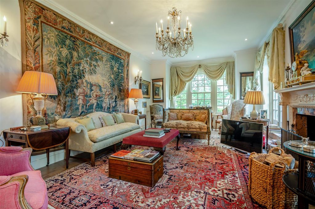 Property photo 3 of 21 Drawing Room