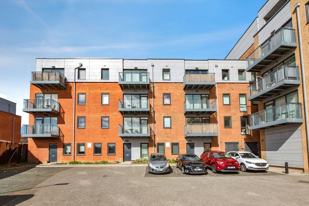 Property photo 1 of 12 Pbox-Img.Jpg