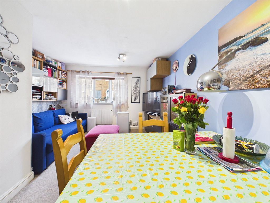 Property photo 3 of 14 Picture No. 08