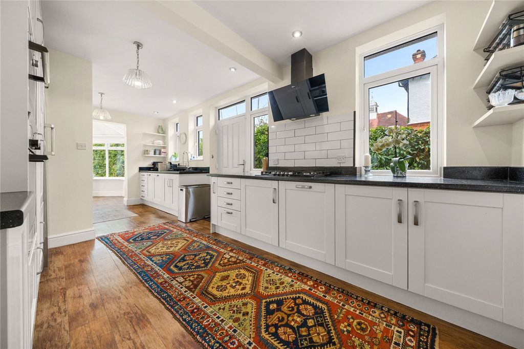 Property photo 3 of 21 Kitchen