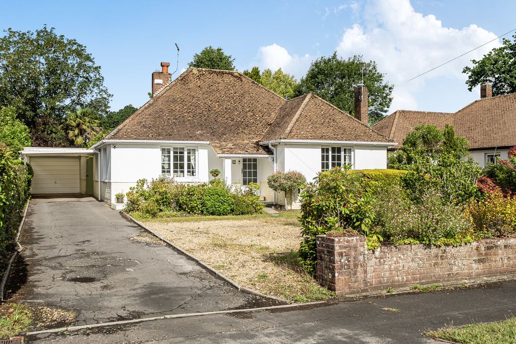 Property photo 1 of 21