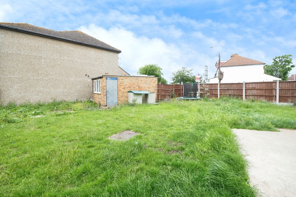 Property photo 3 of 12 Photo