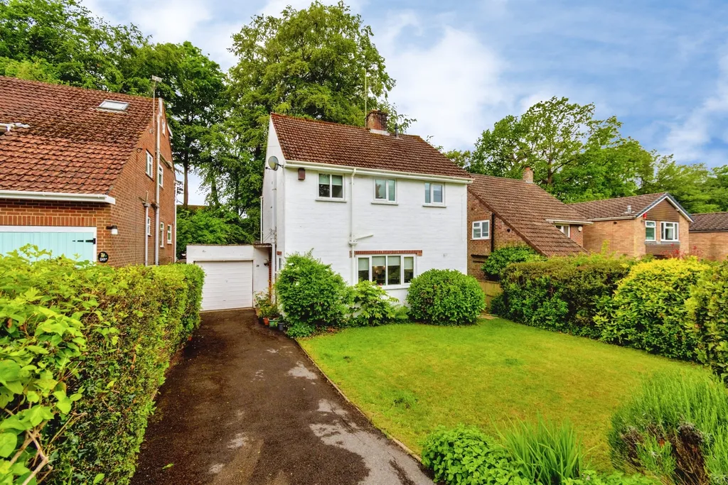 House in Southampton - View 3