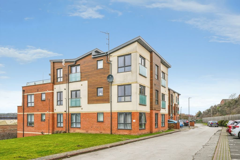 Property photo 1 of 14