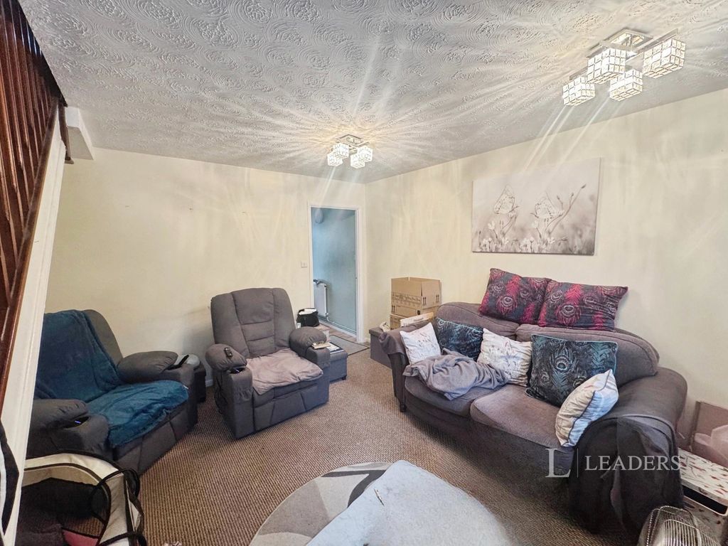 Property photo 2 of 7 Pbox-Img.Jpg