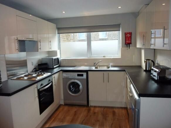 Property photo 2 of 6