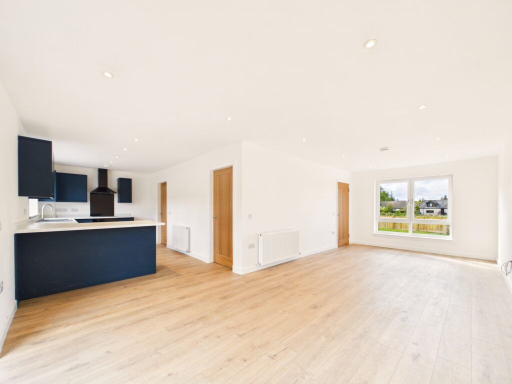 Property photo 2 of 32