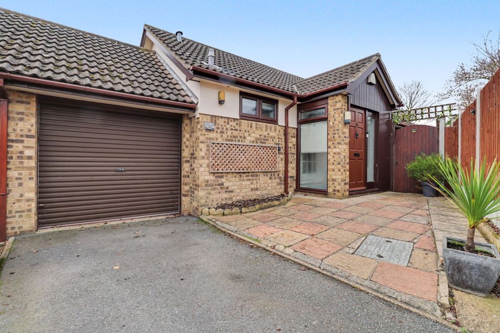 Property photo 1 of 16