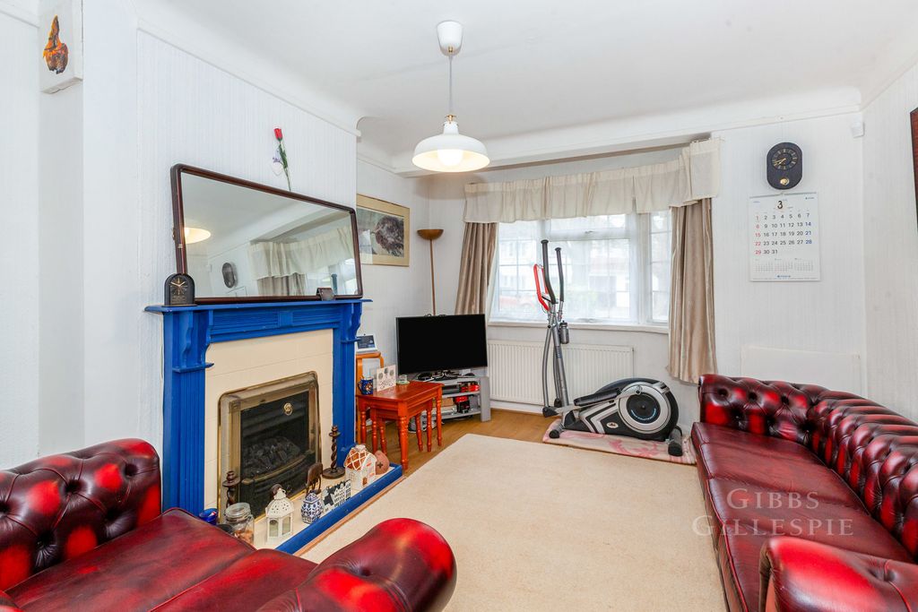 Property photo 3 of 17 Pbox-Img.Jpg