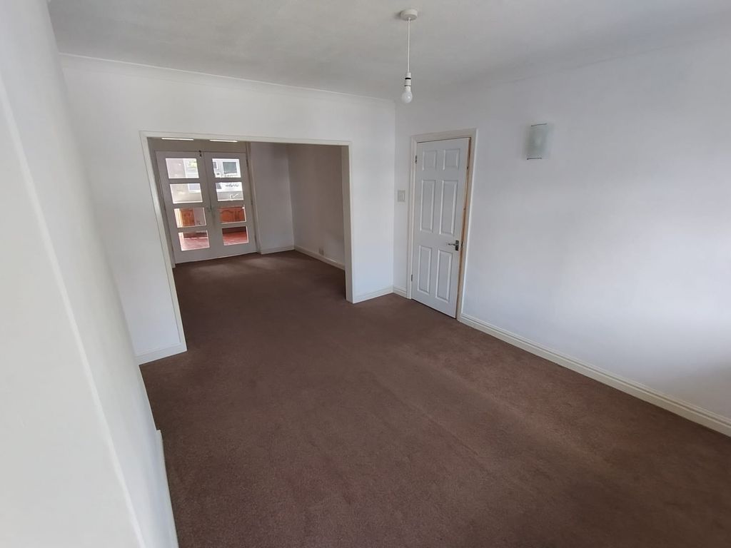 Property photo 3 of 12 Photo-2024-05-13-16-11-50