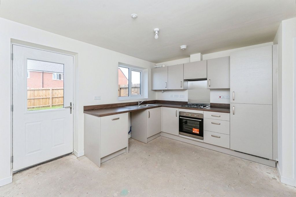 Property photo 3 of 16 Picture No. 01