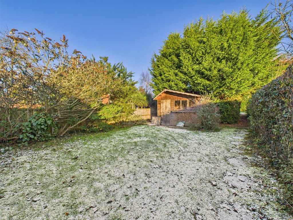 Property photo 2 of 15 Outside