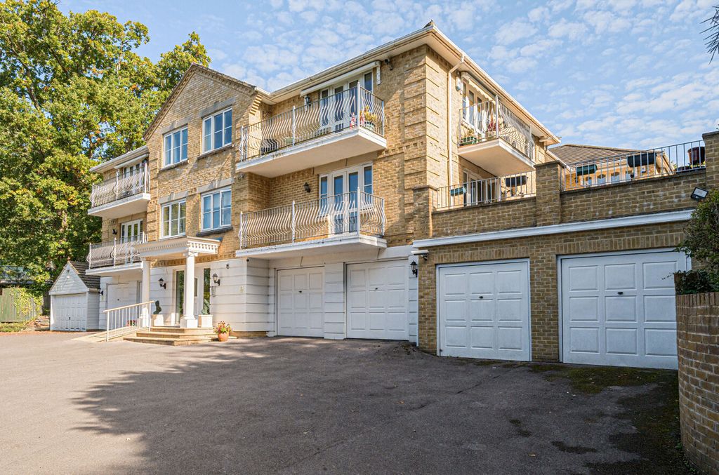 Property photo 1 of 11 1361823-48-68Dbd2...