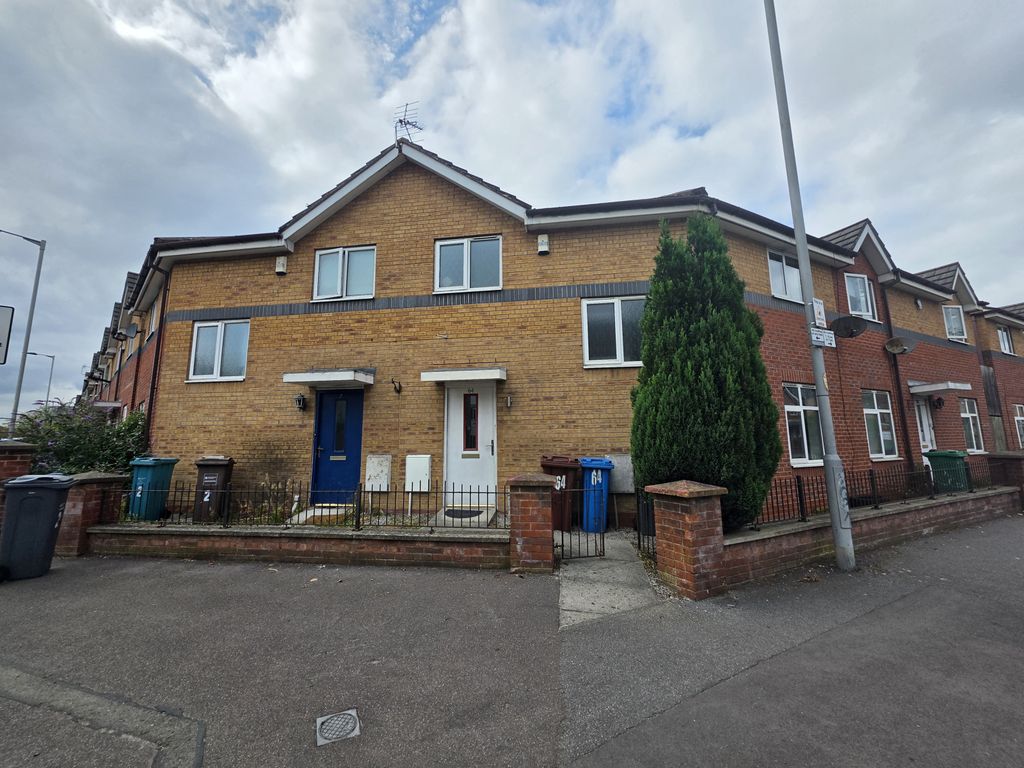 Property photo 1 of 15 3 Bed Terraced House To Rent Chorlton Road, Manchester M15
