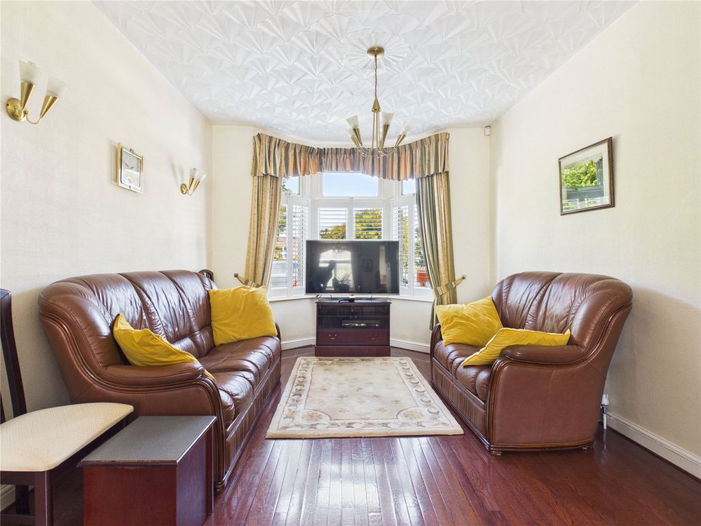 Property photo 2 of 25 Picture No. 01