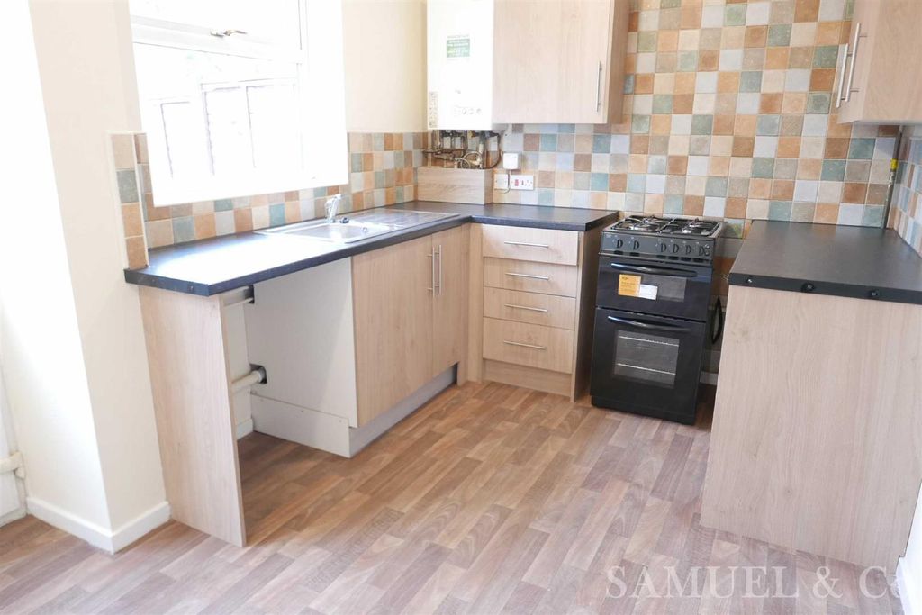 Property photo 2 of 9