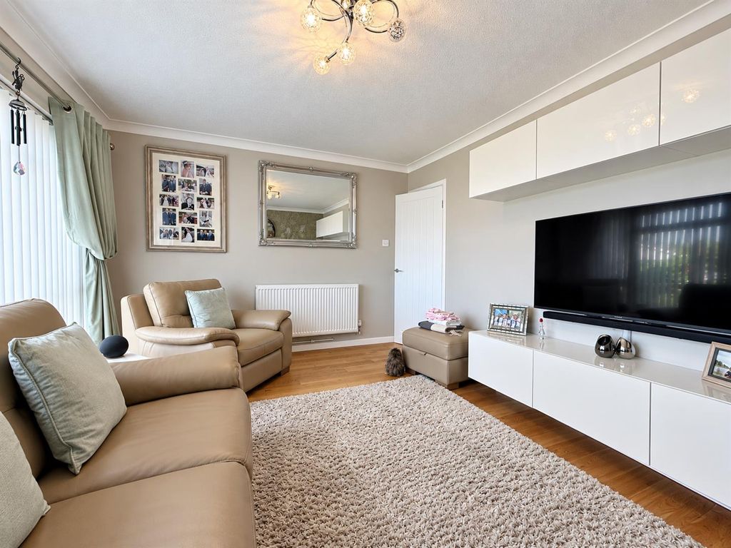 Property photo 3 of 13 Living Room