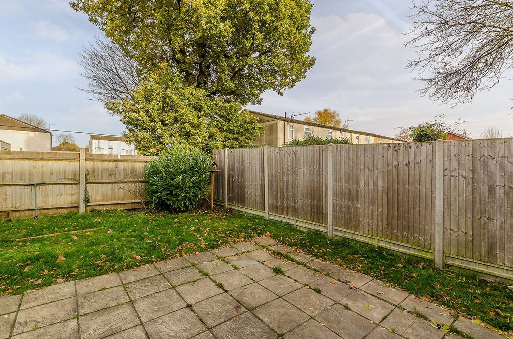 Property photo 3 of 3