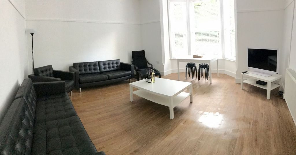 Property photo 2 of 16 Picture No. 04