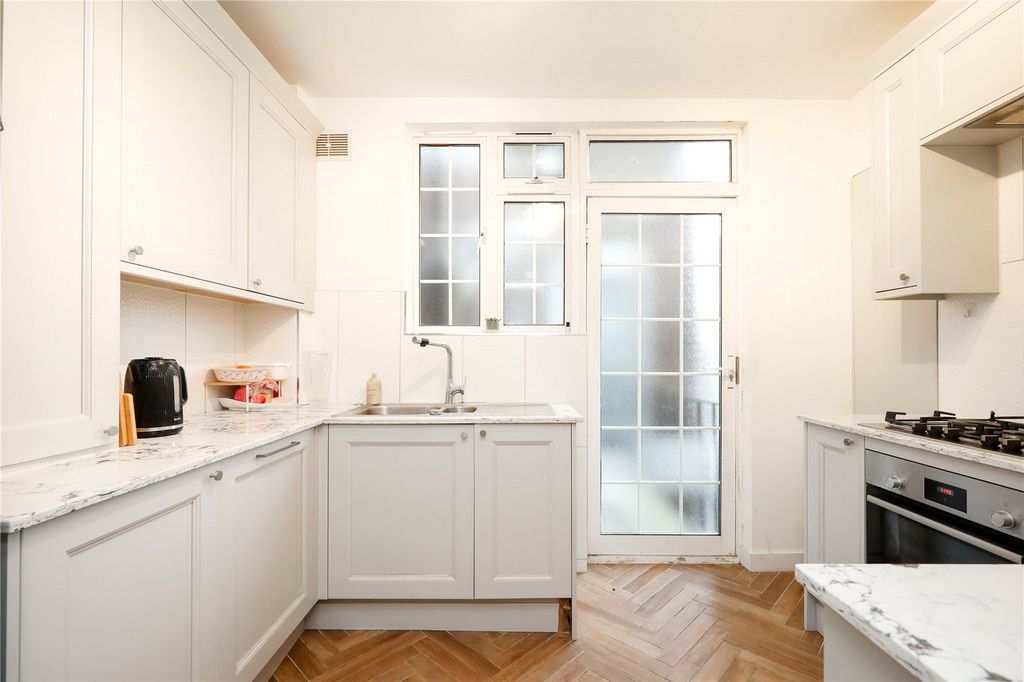 Property photo 2 of 15 Kitchen