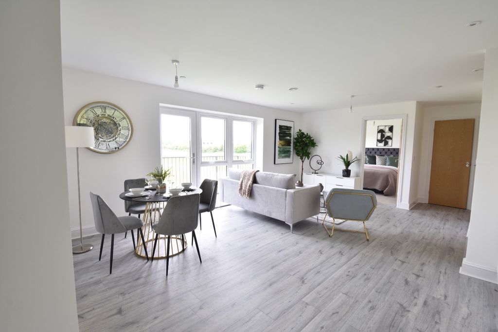 Property photo 2 of 8 3397353