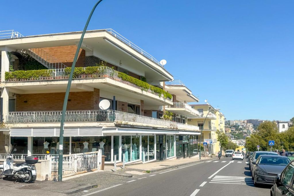 Property photo 2 of 40