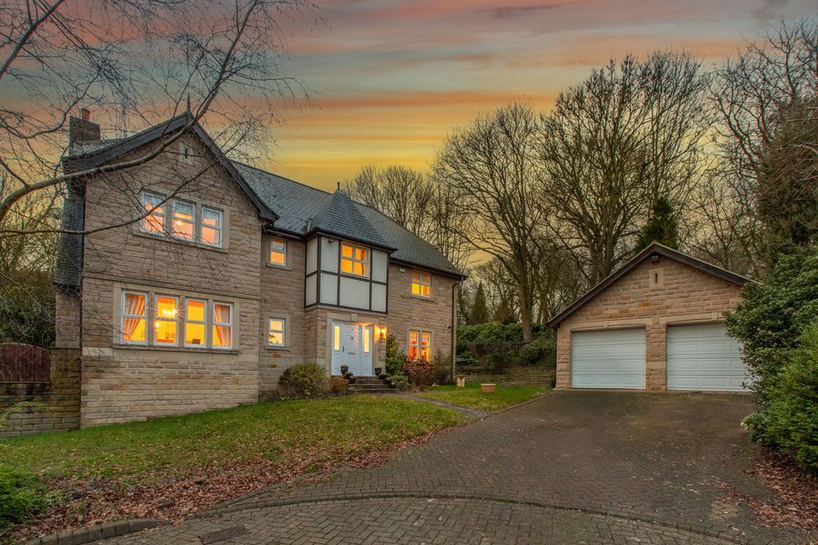 Property photo 1 of 31