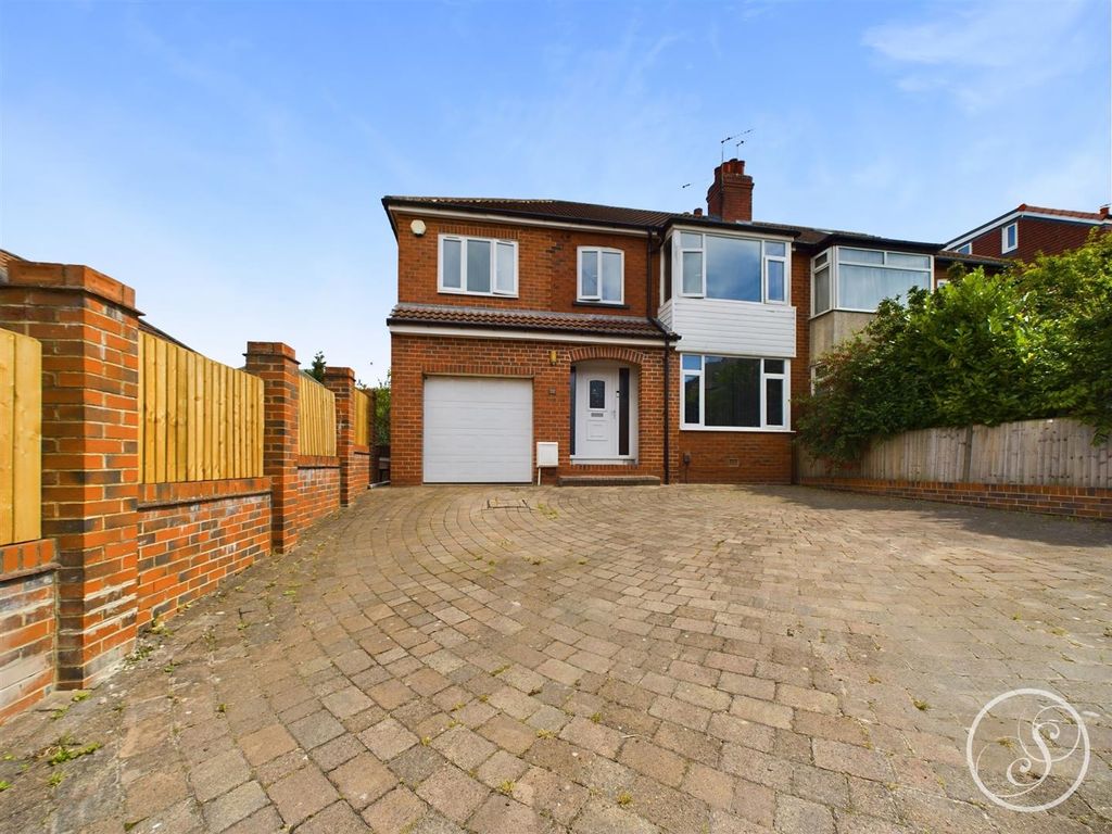 Property photo 1 of 33 External