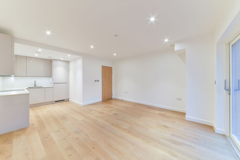 Property photo 2 of 8 Living Area