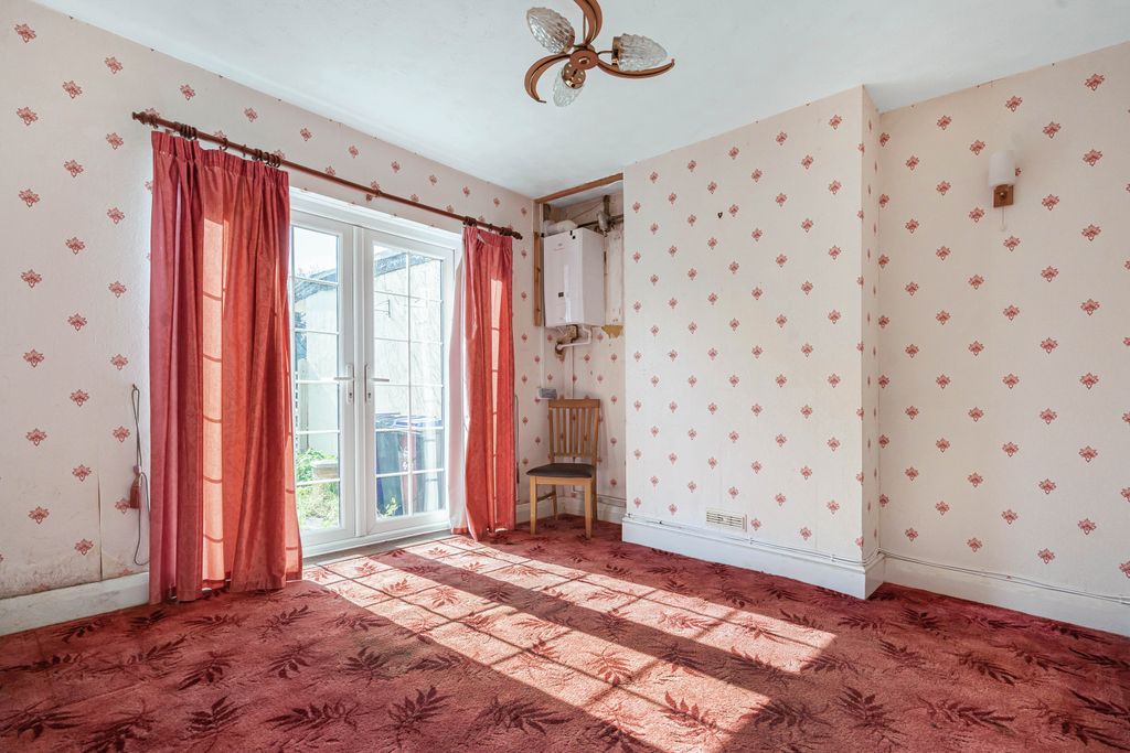 Property photo 2 of 19 Reception Room