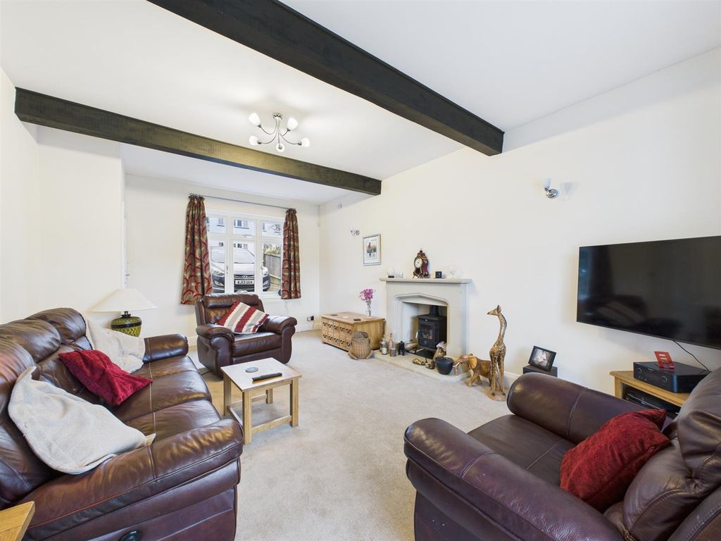 Property photo 3 of 21 Cam02885G0-Pr0527-Still025.Jpg